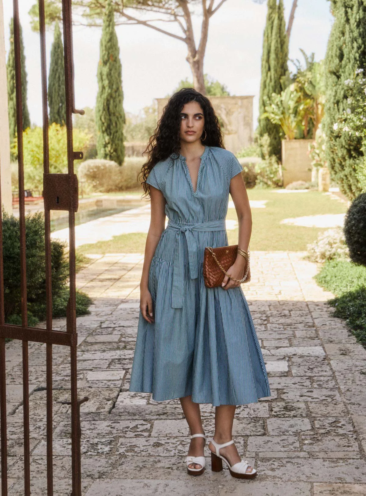 Robe Rachel - Image 4